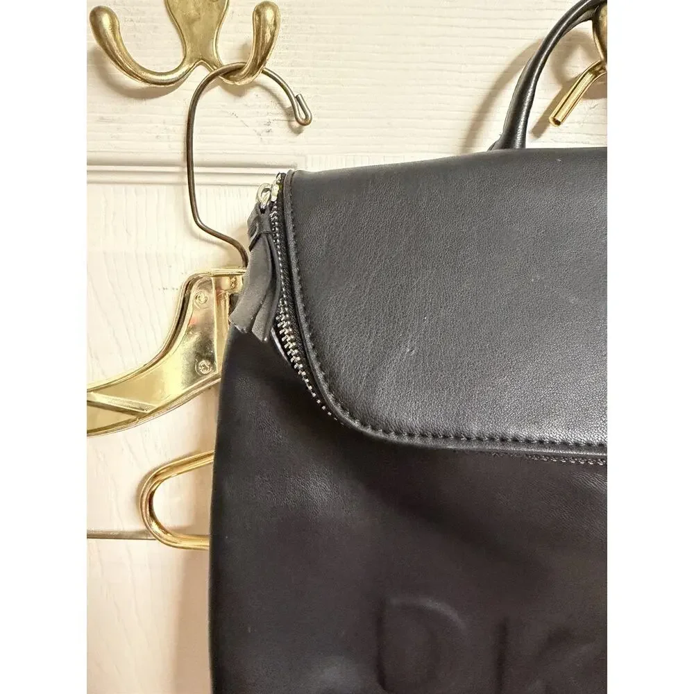 Dkny container 35